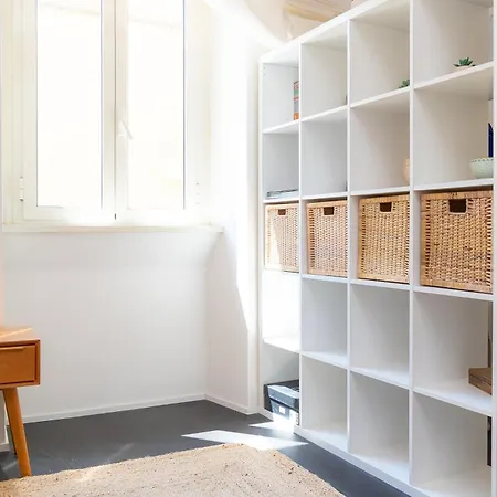 Campani By In Apartment *